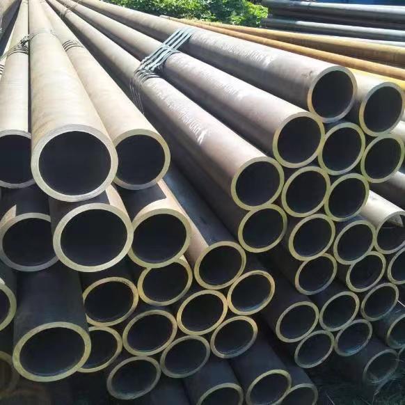 無縫鋼管---現(xiàn)貨供應(yīng)